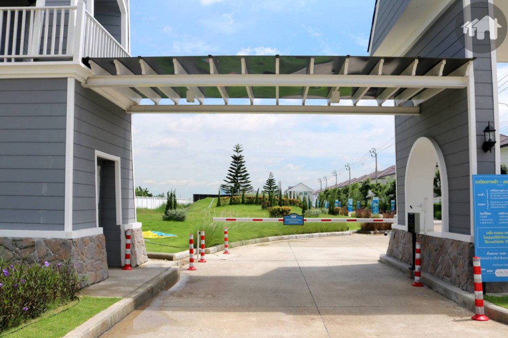 ทางเข้าโครงการสำหรับผู้อยู่อาศัย กรีนิช ไพร์ม ทางด่วนรามอินทรา-หทัยราษฎร์ Greenwich Prime Express Way Ramintra Hathairat