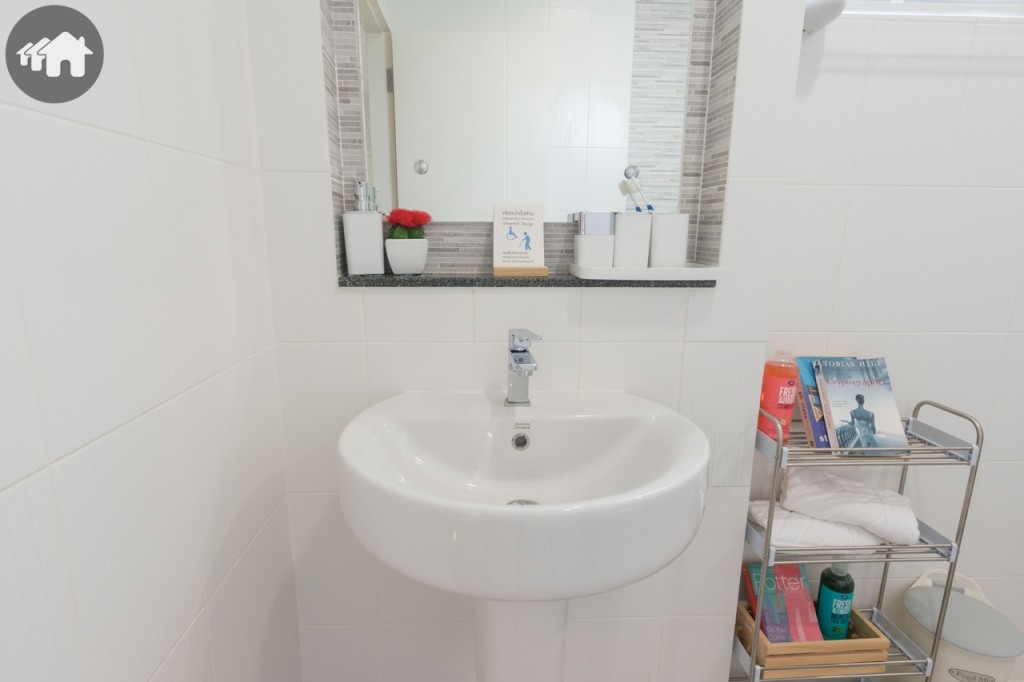 อ่างล้างหน้าของ American Standard