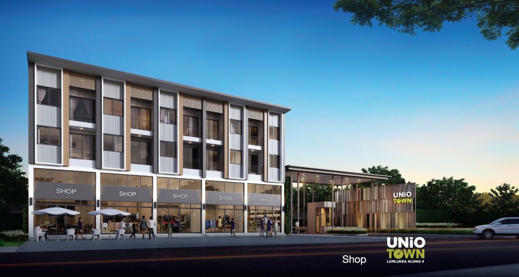 ด้านหน้าโครงการเป็นอาคารพาณิชย์ และร้านค้าจำนวน 5 ร้าน ติดกันเป็นซุ้มทางเข้า พร้อมพนักงานรักษาความปลอดภัยตลอด 24 ชั่วโมง