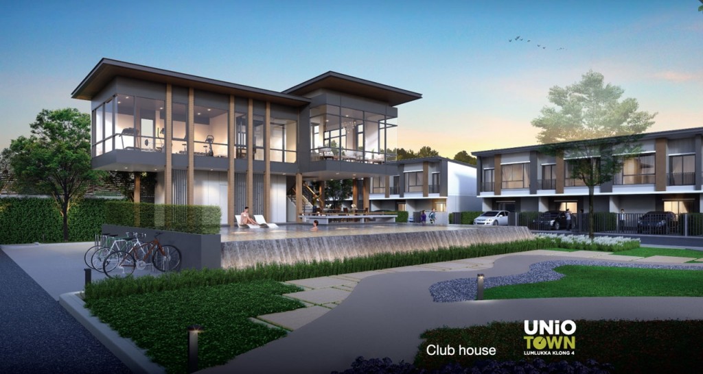 สโมสร สูง 2 ชั้น ชั้นล่างเป็นสระว่ายน้ำแบบไร้ขอบ ที่นั่งพักผ่อน พร้อมจุดจอดรถจักรยาน บริเวณชั้นที่ 2 เป็นส่วนของฟิตเนส