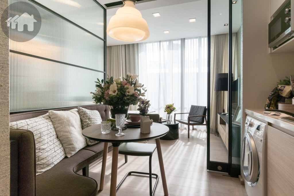 Noble Around Sukhumvit 33_001