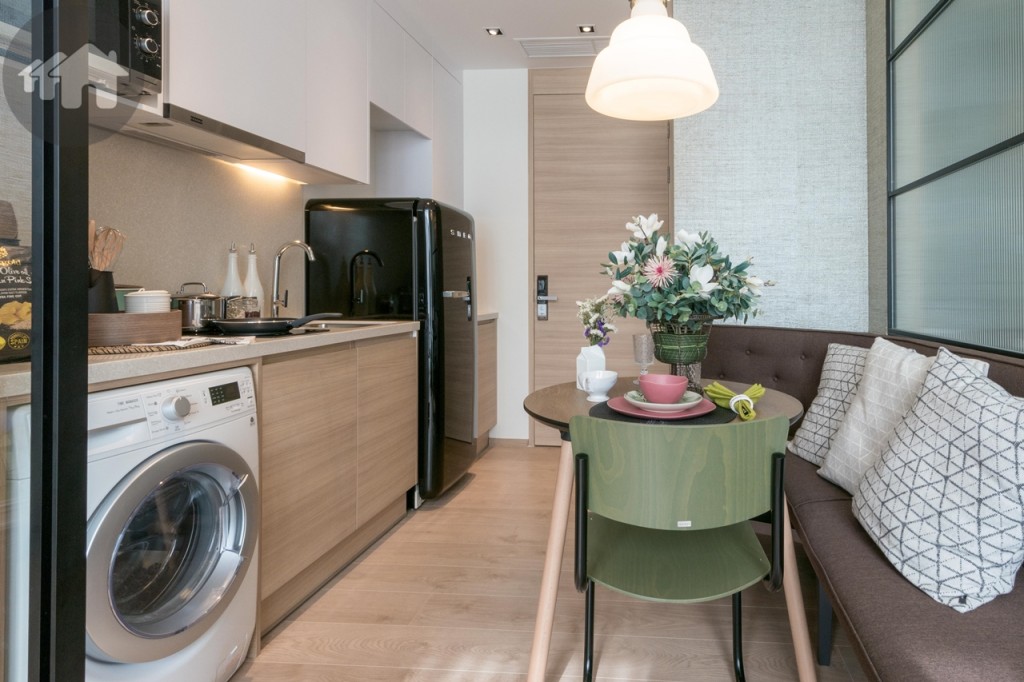 พื้นที่หน้าห้องแบบเต็มๆ กว้างขวาง และสามารถใช้ชีวิตอยู่ได้อย่างสะดวกสบาย