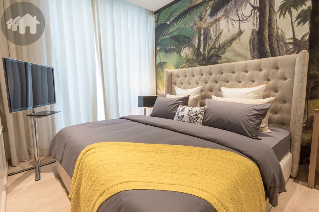 มาต่อกันที่ห้องนอนขนาดใหญ่ วางเตียงขนาด King size ได้สบายๆ 