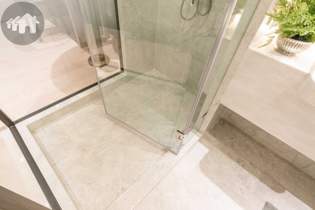 พื้นที่อาบน้ำขนาดใหญ่