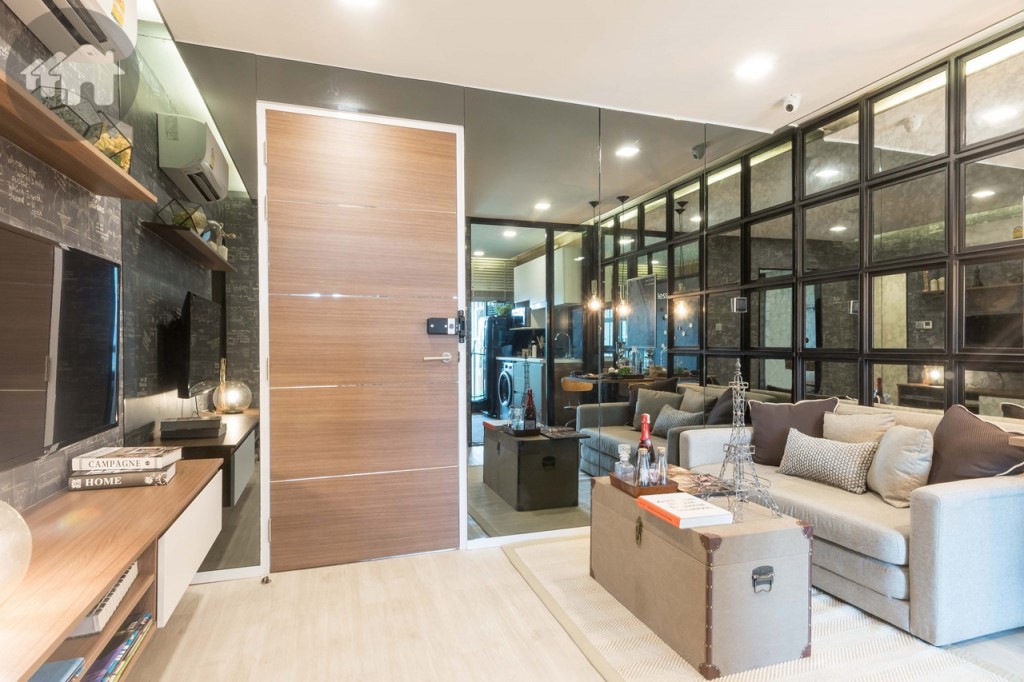 ห้องนั่งเล่นขนาดใหญ่