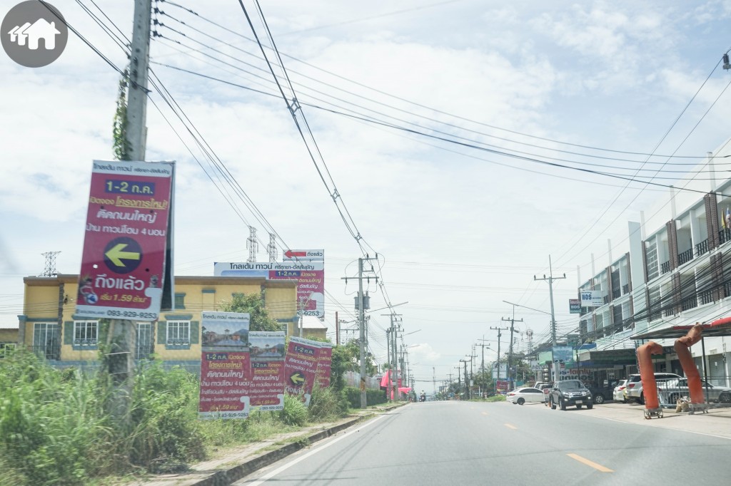Golden Town Sriracha Assumption Location14 DSC05775
