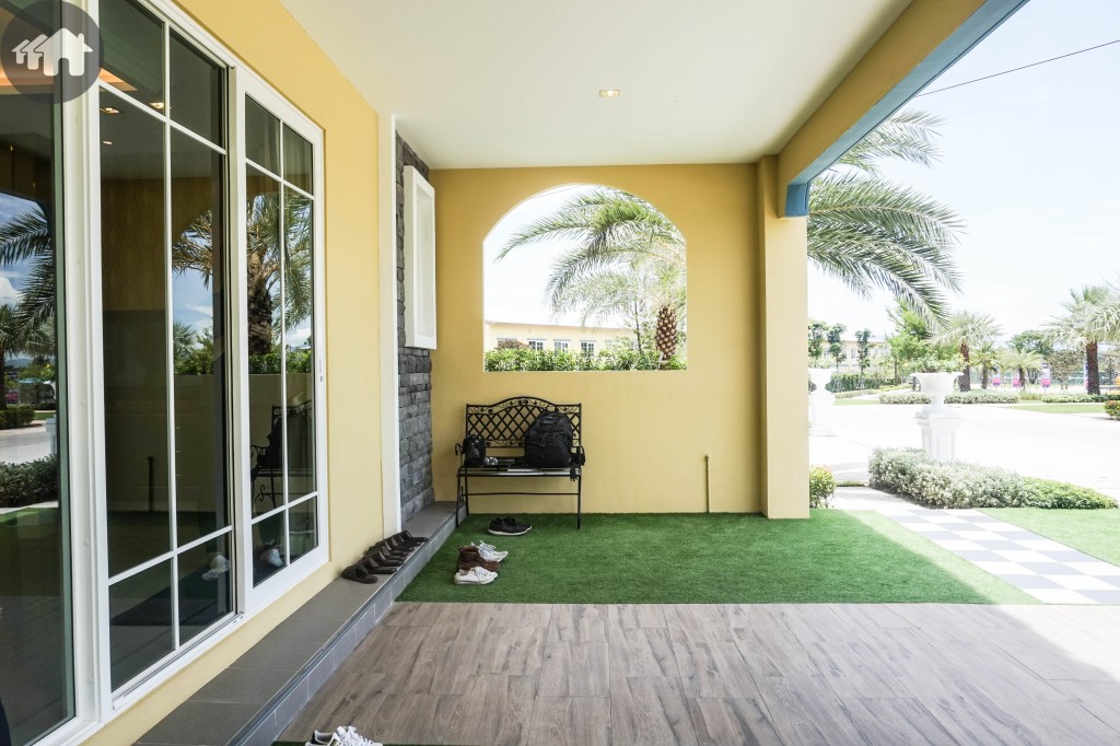 Golden Town Sriracha Assumption Verona6 DSC05956