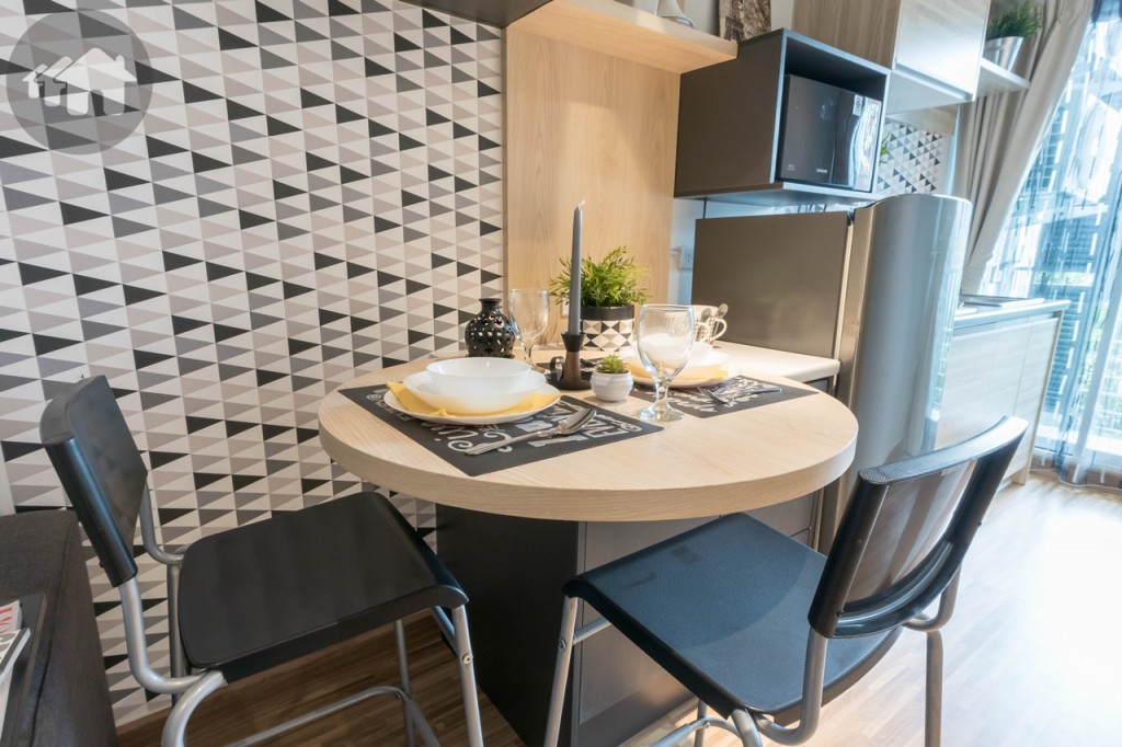 โต๊ะรับประทานอาหาร เชื่อมต่อกับห้องครัว