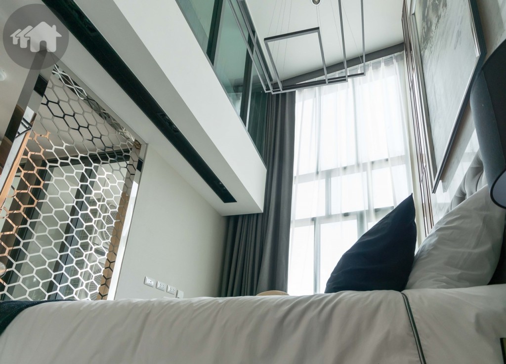 โปร่ง โล่ง ด้วยเพดานสูง 4.50 เมตร