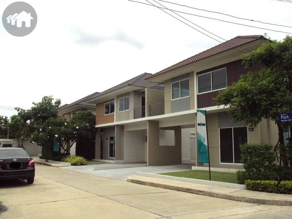 บ้านตัวอย่างภายในโครงการ