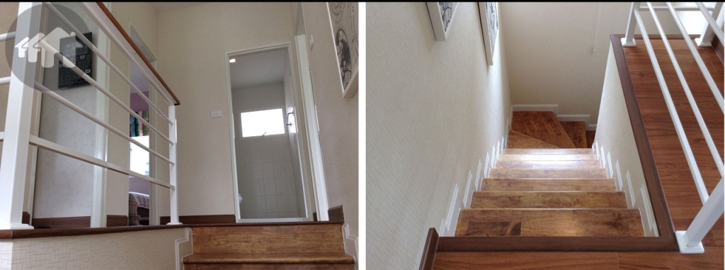 บันไดขึ้นชั้นบนแบบพับผ้า มีชานพักเท้าให้ 