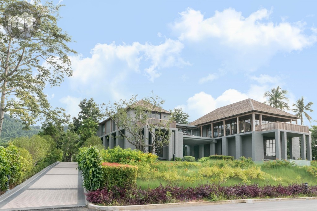 Pirom at Vineyard_001