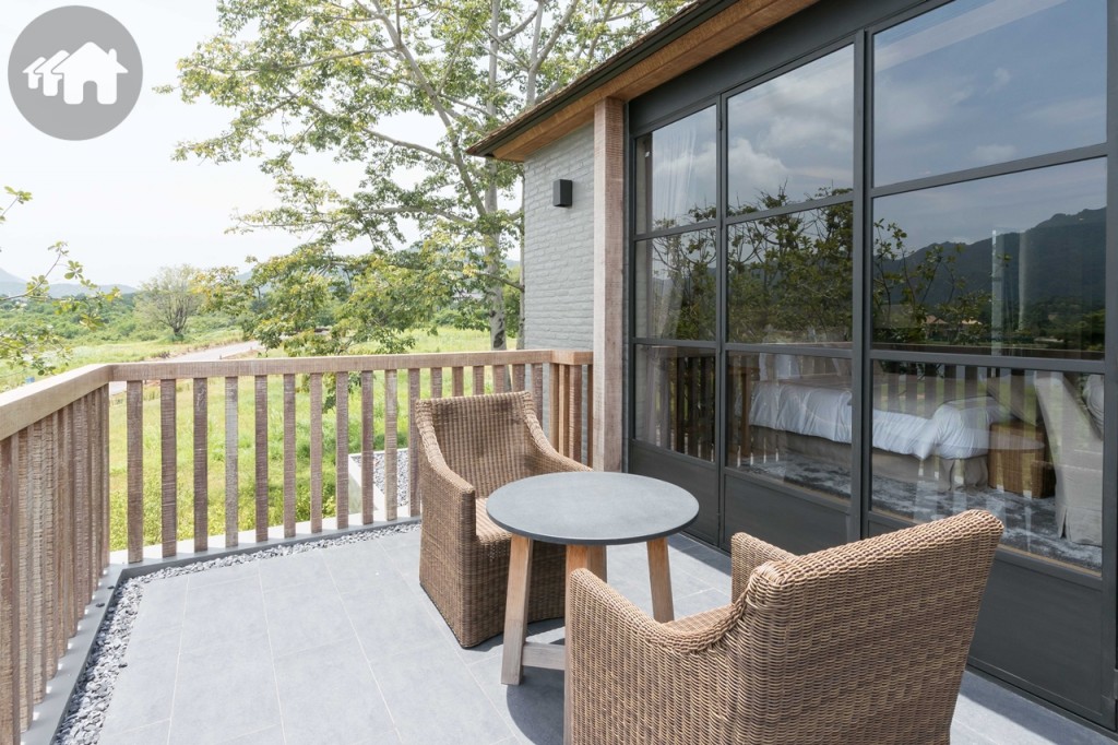 Pirom at Vineyard_044