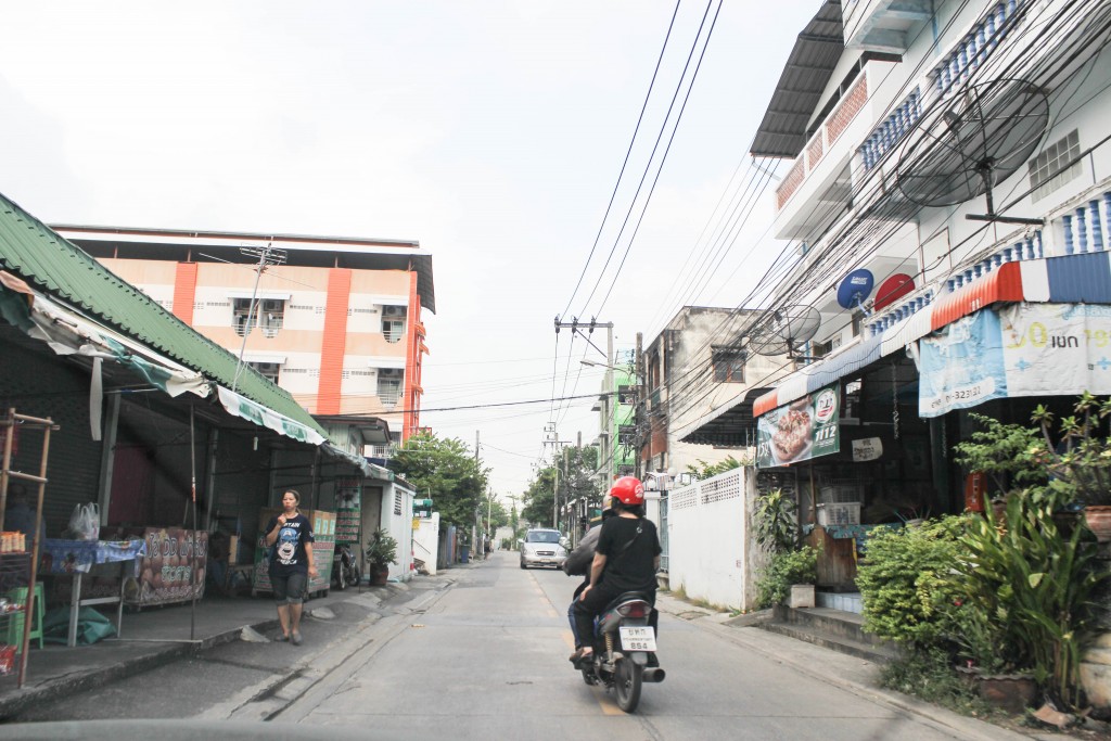 โครงการ อะชิ ประชาอุทิศ 54 (Ashi Prachauthit 54)