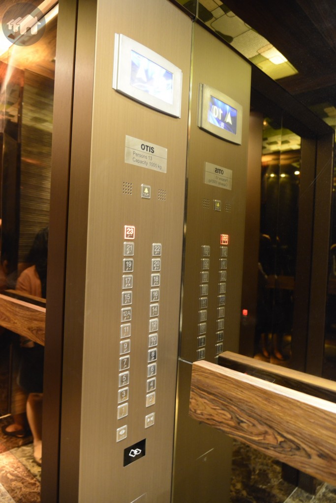 ที่กดชั้นสำหรับคนปกติ