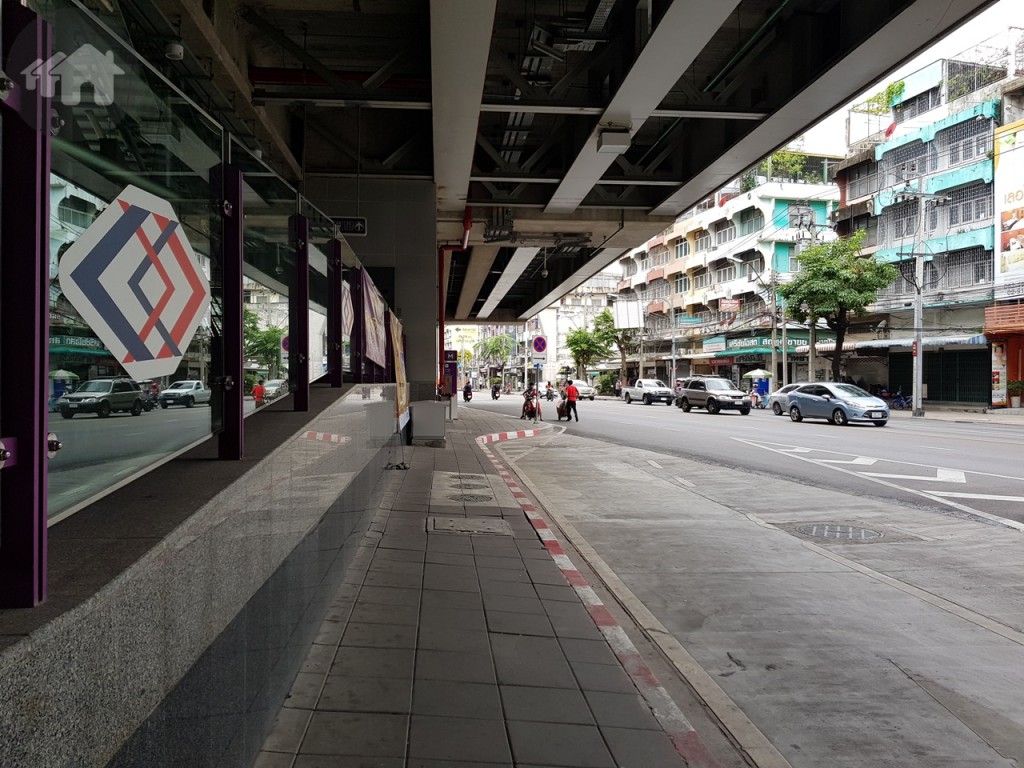 ถนนประชาราษฎร์สาย 2 เส้นทางมุ่งหน้าไปแยกบางโพ และทางไปโครงการชีวาทัย เรสซิเดนซ์ บางโพ