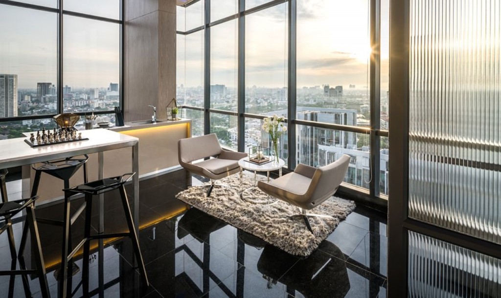 MThonglor10_FloatingSkyLounge