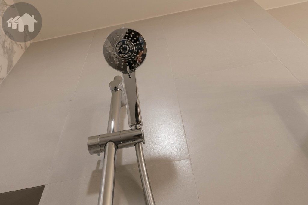 ฝักบัวของ Hafele