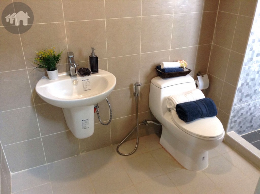 ห้องน้ำชั้นล่างแยกส่วนเปียกและแห้งให้