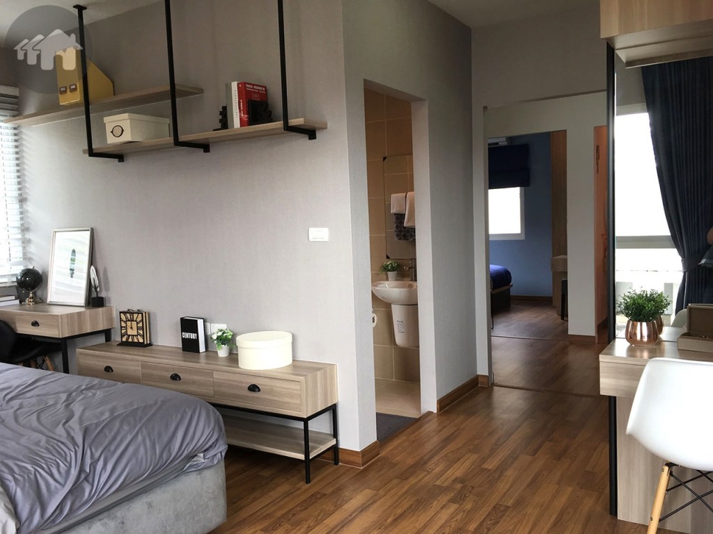 ห้องนอนใหญ่มีห้องน้ำในตัว