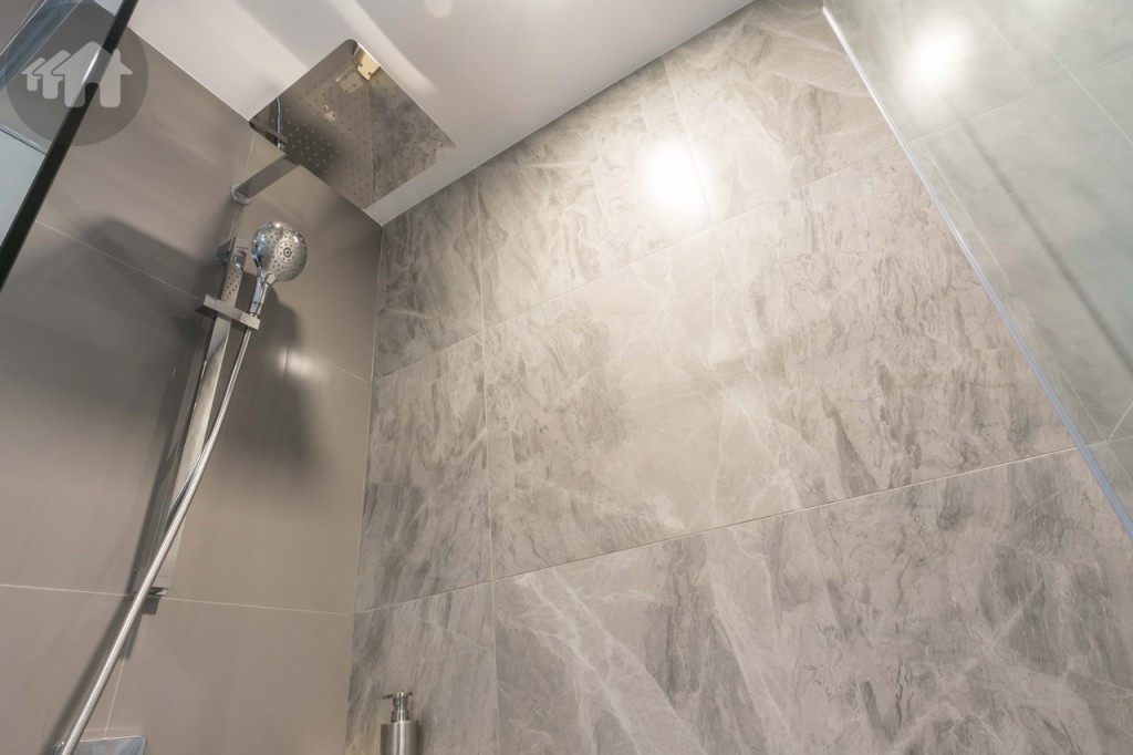 มาพร้อมฝักบัว และ Rain Shower ของ Cotto