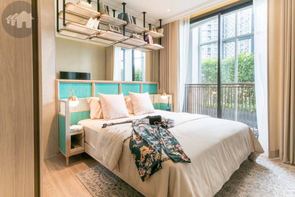 ห้องนอนใหญ่วางเตียงขนาด 6 ฟุต ได้สบาย