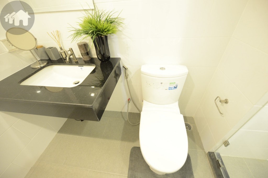 สุขภัณฑ์อื่นๆ ทั้งชักโครก อ่างล้างหน้าเป็นของ Kohler