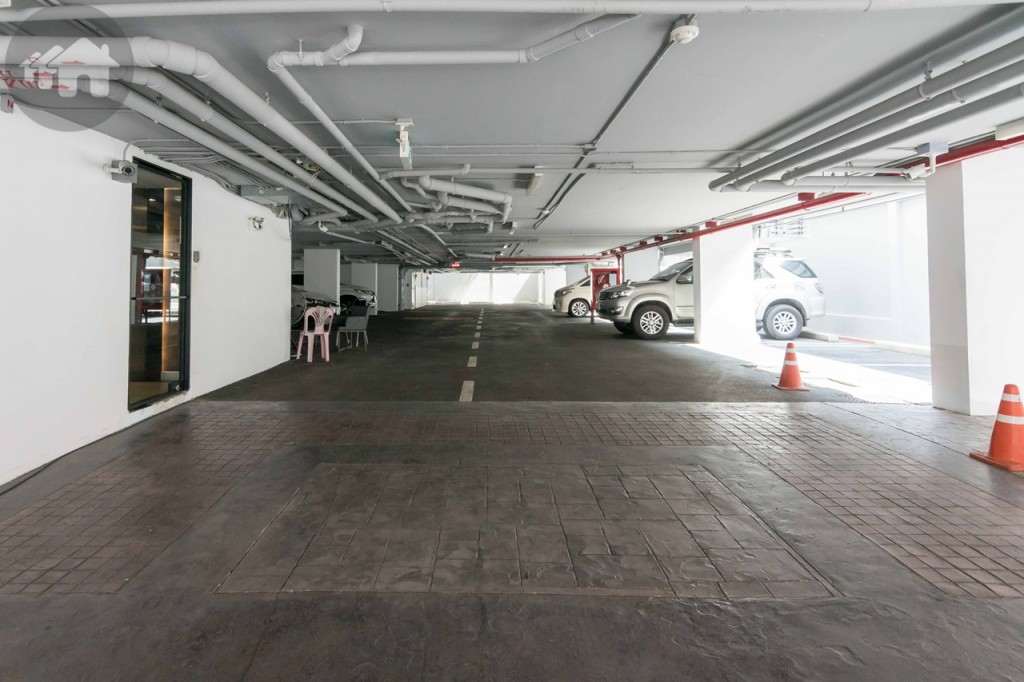 The first floor is the parking lot available for 23 cars