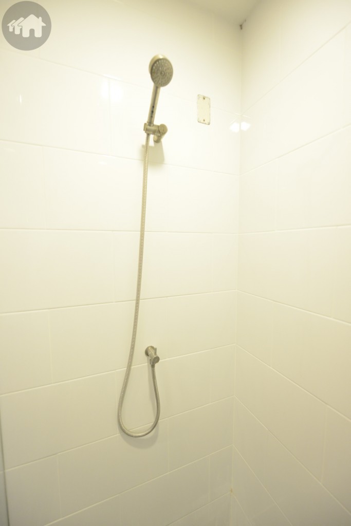 ที่อาบน้ำแบบฝักบัวแบบธรรมดา