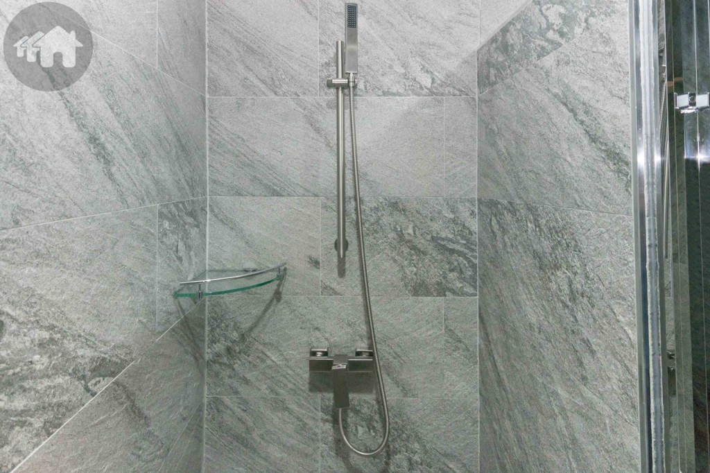 ฝักบัวอุปกรณ์มาตรฐานโครงการ