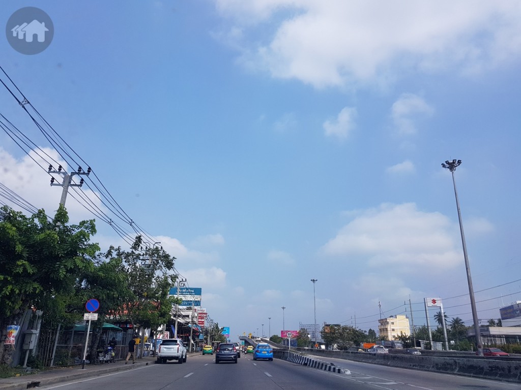 ขับตรงต่อไปเรื่อยๆ