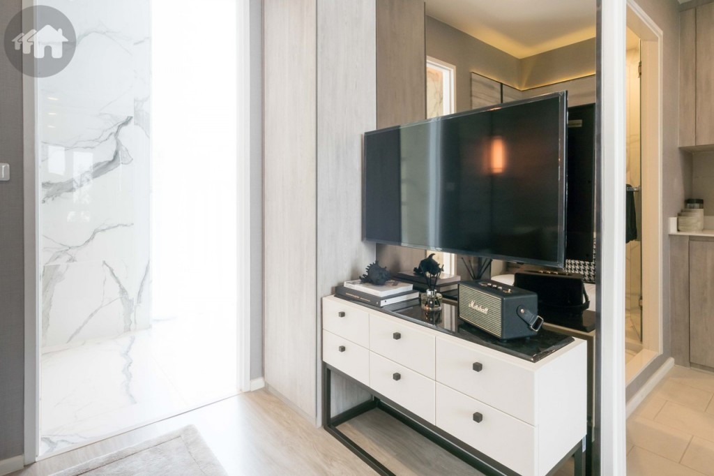 ติดกันเป็นที่วางโทรทัศน์