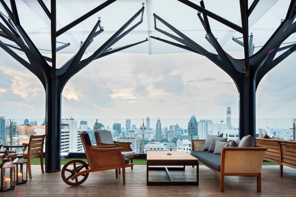 via www.facebook.com/aboveeleven/