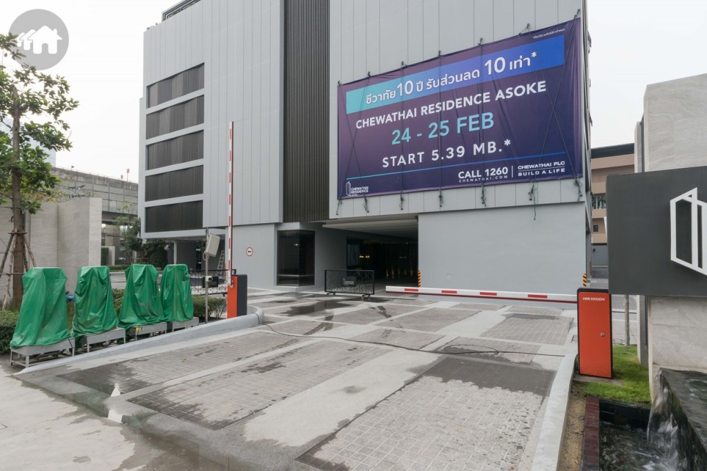 เข้า-ออกโครงการด้วยระบบคีย์การ์ด จอดรถบริเวณชั้นที่ 2-6