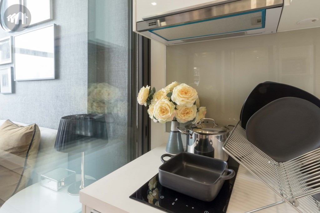 เตาไฟฟ้า 2 หัว และเครื่องดูดควันของ Franke