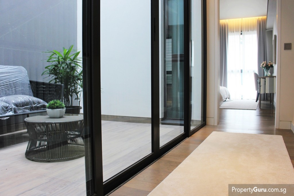 Common corridor with outdoor area