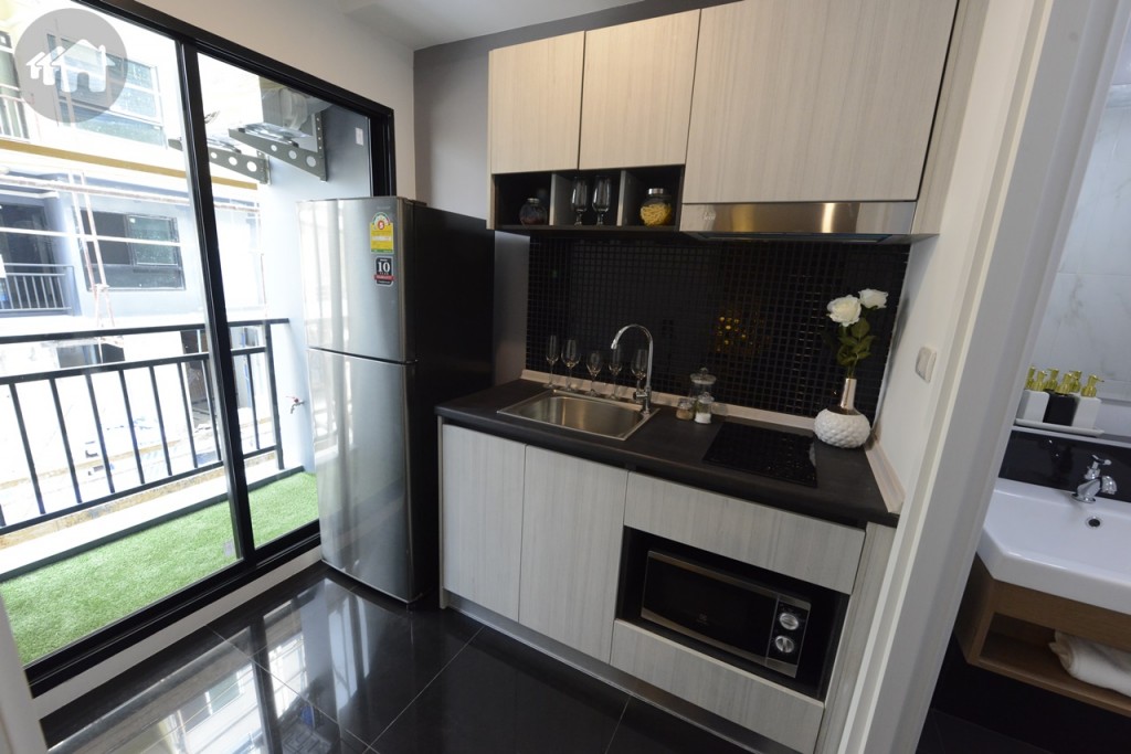 ชุดครัว เคาน์เตอร์ต่างๆ ได้เหมือนห้องตัวอย่างก่อนหน้านี้เลย