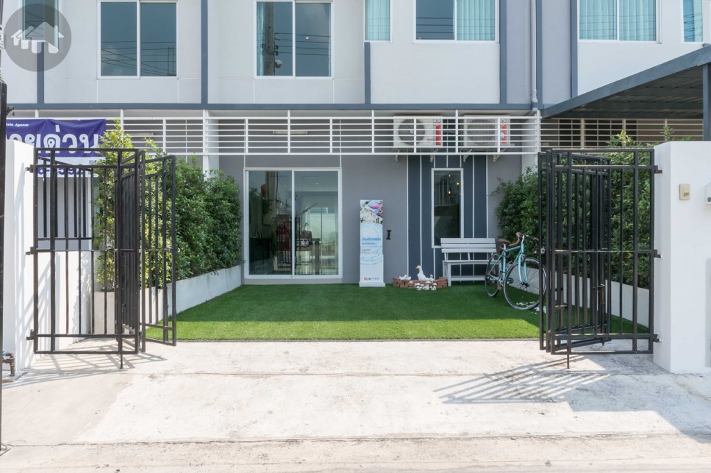 บ้านหน้ากว้าง 5.7 เมตร 