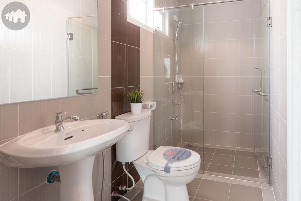 ห้องน้ำชั้น 3 และสุขภัณฑ์จาก American Standard หรือเทียบเท่า