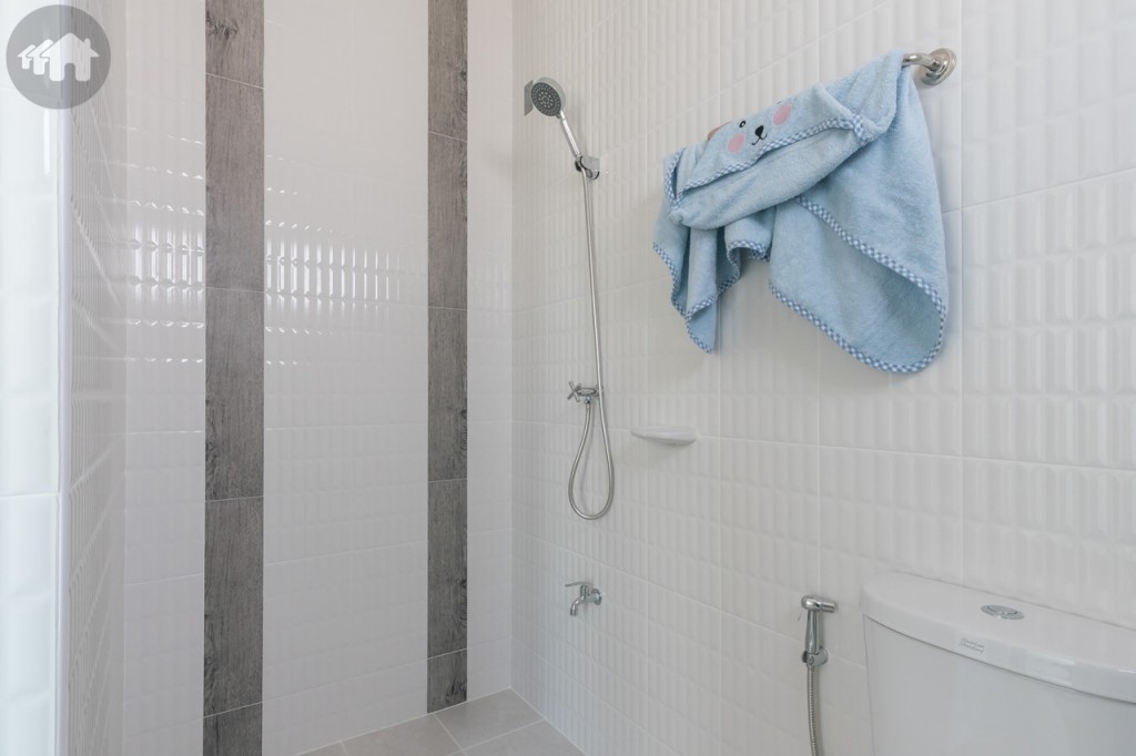 ห้องน้ำอุปกรณ์ครบครัน