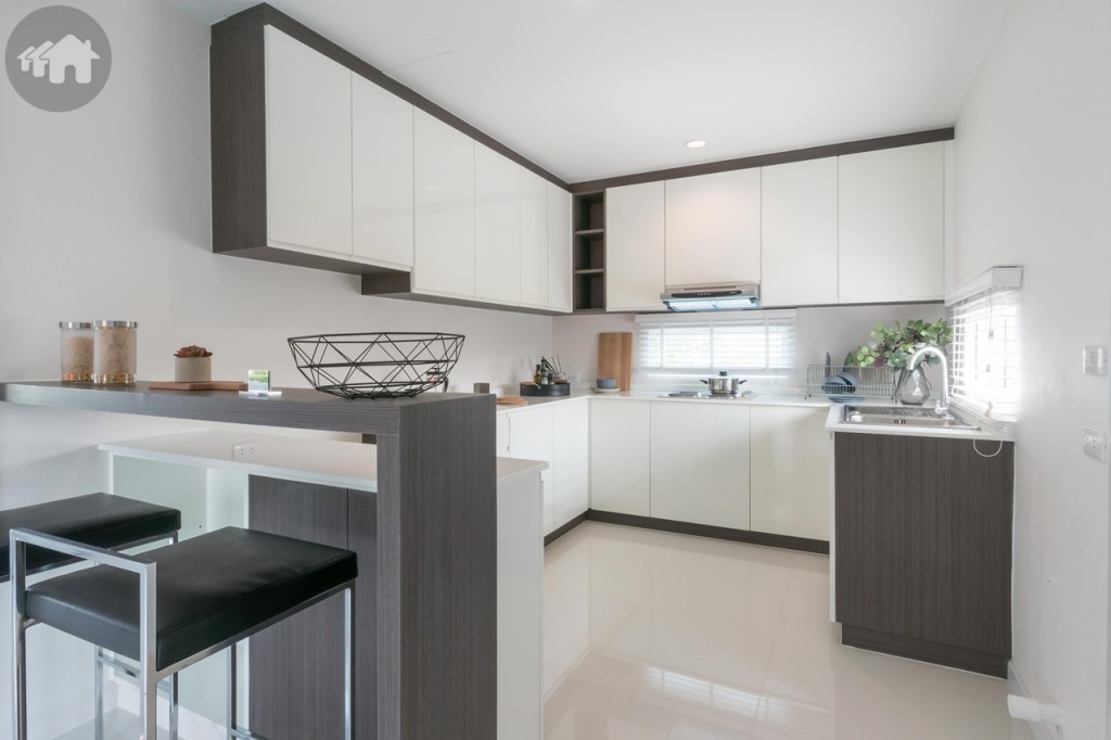 ห้องครัวขนาดใหญ่ กว้าง 2.70 เมตร ยาว 3.50 เมตร