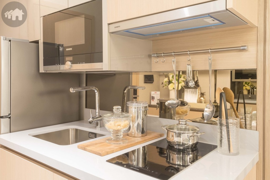 เตาไฟฟ้า พร้อมเครื่องดูดควันของ Siemens