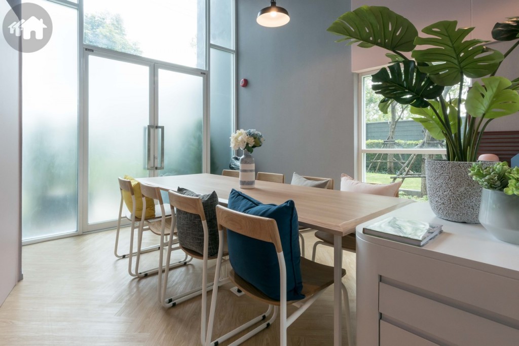 พื้นที่ทำงาน ทำการบ้าน หรือพบปะ