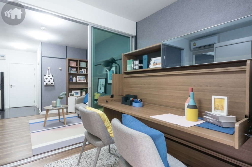 ห้องทำงานอีกมุมหนึ่ง