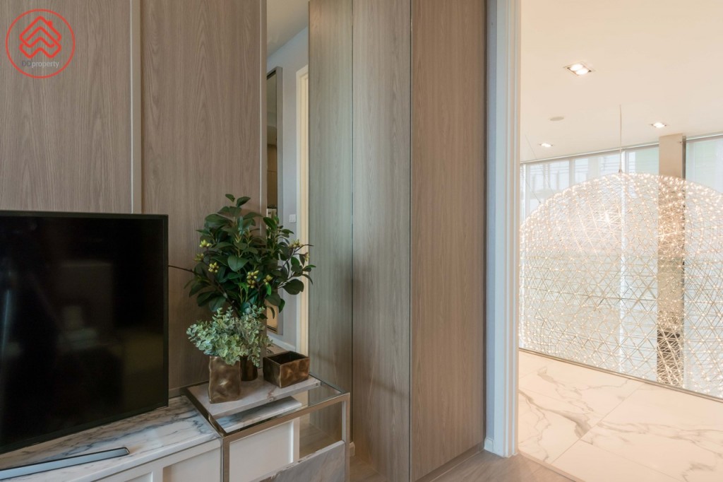 De LAPIS Charan81_044