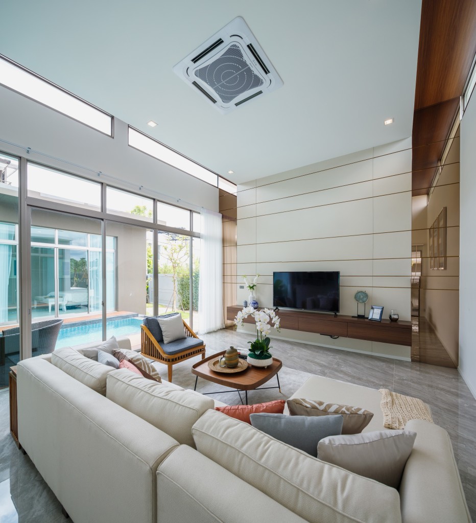 โปร่งโล่งด้วยเพดานสูง 2.7-4 เมตร