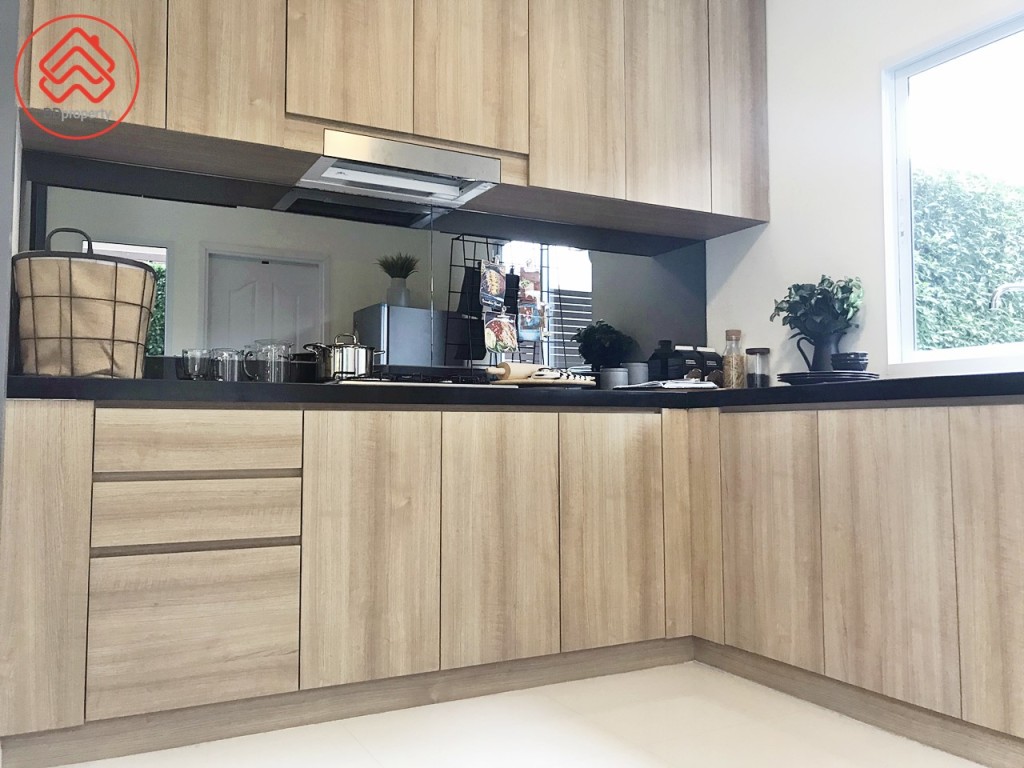 Passorn Theparak-Bangna Paradiz 4711