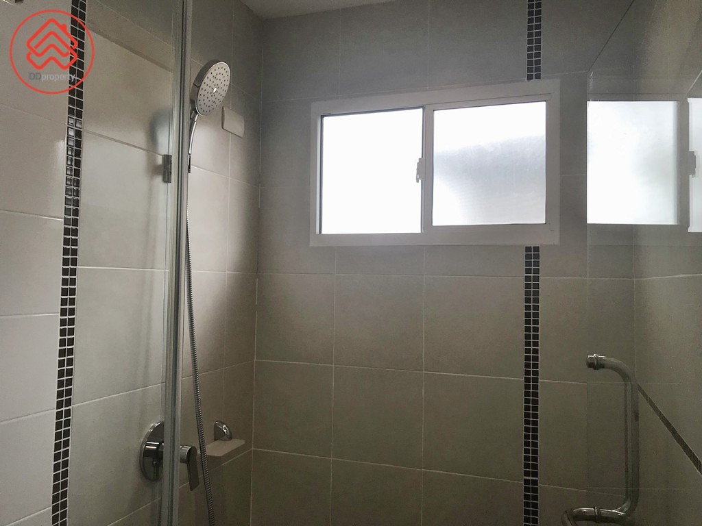 Passorn Theparak-Bangna Paradiz Pezzco_4972