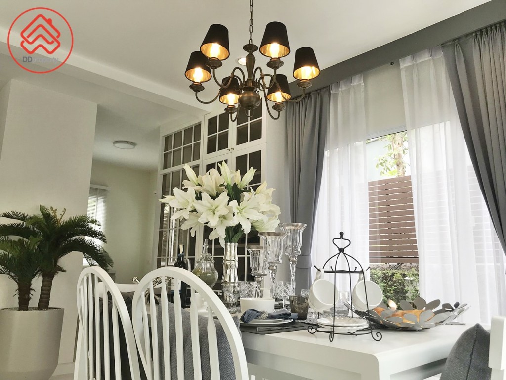 Passorn Theparak-Bangna Paradiz Poem_4813