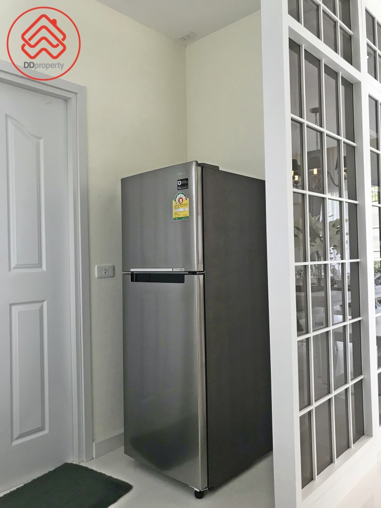 Passorn Theparak-Bangna Paradiz Poem_4826